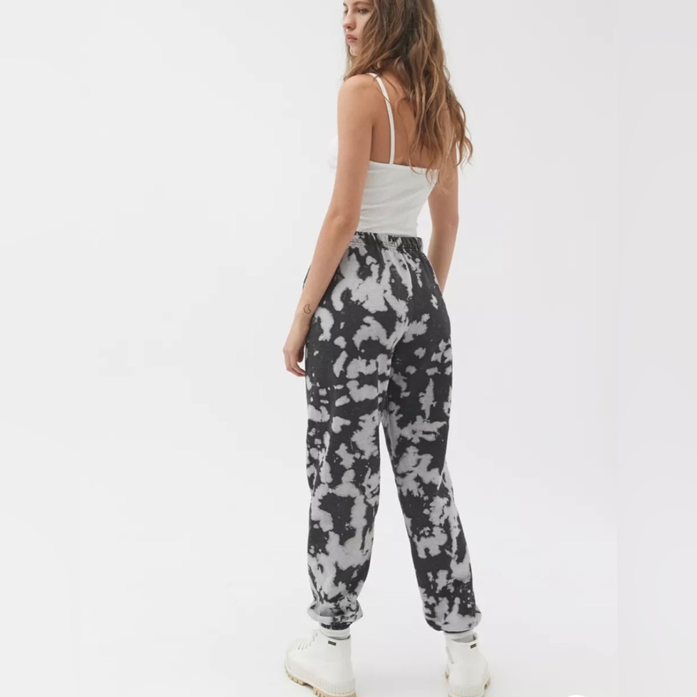 Urban sweatpants, black and white, very cozy